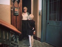 - Ну, мымра старая!..