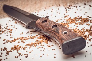 Как делают швейцарский армейский нож