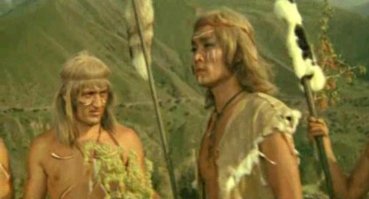 А в этом фильме его не указали в титрах...

Игорь Старыгин в роли молодого индейца - онкилона в фильме "Земля Санникова" 1973 г.


Сложно узнать...