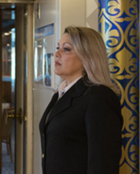 что то ощущения праздника нет.