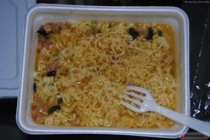 Доширак! Скольтко лет одинаков!? ))
Кстати, тут его недавно обсуждали в соседней ветке... ммм...