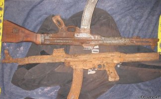 Вот это я понимаю! Сверху MKb.42(H), снизу MKb.42(W)!