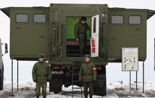 в армии были вот такие, тоже оборудовать можно и езжай