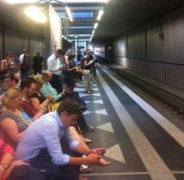 пфф))) оглянись вокруг, зомби-апокалипсис уже наступил))
пс а ты уверен что не один из них?)))