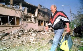 Всего лишь 18 лет назад натовские ублюдки бомбили этот красивый город местные жители хорошо помнят те дни...