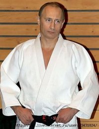 А я то думал, что он только дзю-до занимается