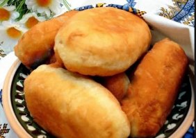 А у меня вот такие были. Краснокожие, с луком и с яйцами...