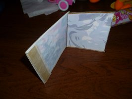 Эта фотография была сделана в 1992 году. вот что с ней стало, ну а цвет она ни чуть не потеряла  за столь долгое время..