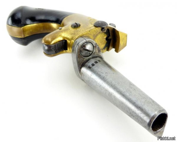 Вариантов запирания блока стволов у Дерринджеров много











Главная фишка Дерринджера  - поочередная инициация капсюля: перемещением ударника/бойка в вертикальной (очень редко в горизонтальной) плоскости для двухзарядного, или вращением бойка для двух-четырехзарядного.