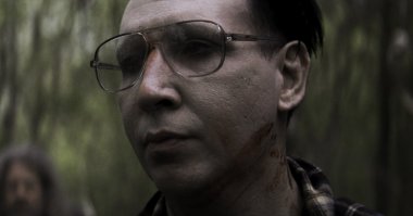 Менсон много где снимался. 
А Дёрста помню в Хаусе в роли бармена