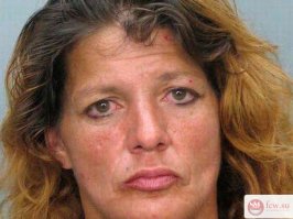 Самый яркий пример того, как не правильная жизнь может изменить внишность модели, это Джиа.