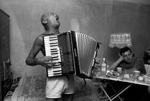 Обанкротившийся миллионер бросил все и прожил 20 лет на необитаемом острове