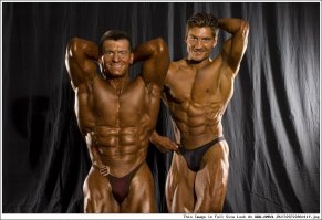 И сыну опыт передал