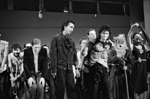 55 лет назад родился рок-музыкант Виктор Цой