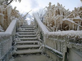 Лучше гор могут быть только... замёрзшие водопады
