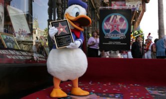 10 необычных Звёзд голливудской «Аллеи славы», которые принадлежат не актёрам