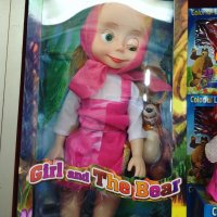 Заметили? "Girl and the Bear" вместо "Masha and the Bear". Дожили. Иностранцы наше подделывают.