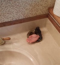 Я так понимаю, у них и мыло в виде задницы есть?