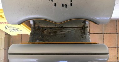 Хм... я один увидел здесь пейзаж с озером?