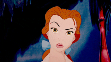 Мало того, что на роль красавицы выбрали Эмму Уотсон, так ещё и начали продавать этих уродливых кукол...детям окончательно психику сломать решили? На Западе оказалось, что все тоже возмущаются. Многие говорят, что кукла похожа на Джастина Бибера в парике. "Красавицей" такое может быть только в Британии.