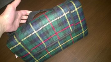 Эта хрень уже давным-давно безя всяких интернетов продаётся в автомагазинах в отделах аксессуаров