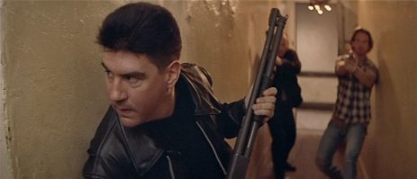 "Безымянного" бандита в фильме зовут Малки.