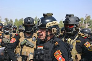 "РСБ - групп"(Российские системы безопасности) - где то на Ближнем Востоке.. Погулять вышли после военторга.. ))