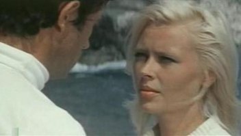 Всё силился вспомнить этот фильм, откуда взят кадр для первого коллажа.