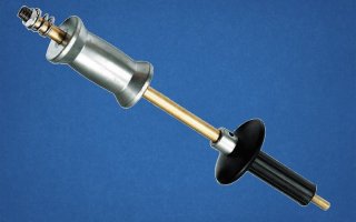 ну или вот еще вариант - обратный молоток
когда-нибудь приобрету и окончательно испорчу помятое крыло))