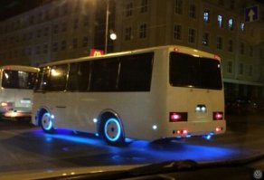 Подборка автомобильных приколов