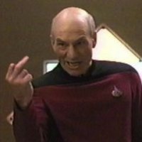 Лысый мужик - клей скорее парик!