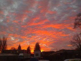 Закат и современные городские пейзажи