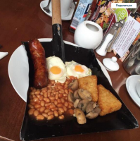 Уже было и я отвечал на это "шедевр", я не уверен что им вчера не убирали собачье гавно во дворе ресторана! В таких харчевнях ноги моей не будет!