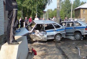 У меня вопрос! Где б.л.е.а.т.ь проблесковые маячки!!! успели мародёры свистнуть???