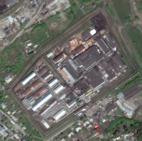 как сложно 

можно и проще место найти. например:
что бы попасть (по работе), на эту территорию, пришлось пройти процедуру получасового опроса, поставить кучу подписей, оставить в машине практически все девайсы (настоял, что бы оставили: карандаш, блокнот и лазерный дальномер), и только тогда, в сопровождении охраны, запустили на эту закрытую территорию.