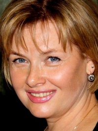 Да я ее вообще с Тамарой Акуловой различать не научусь, что в молодости обе, что сейчас обе