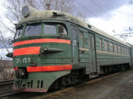 А у меня ностальгия по улыбающимся электричкам...