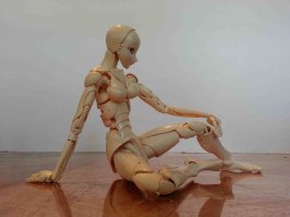 манекен это я, а они просто большие пластмассовые куклы