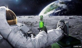 когда папа с орбиты, на моё 3-е день-рождения, в очередной раз прислал чётки и нарды, тут я стал подозревать, что он какой то странный космонавт.