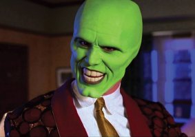 Кайтбордист во время катания случайно налетел на горбатого кита