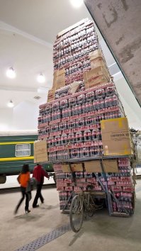 Когда вес небольшой, это просто забавно. Но в такое поверить невозможно.