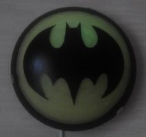 Луна, конечно, забавная, но стоит почти как настоящая. 
Мы в тех же китайских пенатах заказали светящуюся краску за 80 р, в Леруа купили самую дешёвую лампочку (менее 100р) и замутили мелкому ночник. После выключения он ещё долго светит. А эту луну придётся вешать рядом с источником света, чтобы заряжалась.