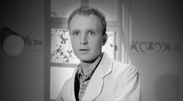 Редко у кого бывает такой дебют. Самый первый фильм и сразу главная роль. "Похождения зубного врача", 1965г.
С Днём Рождения, Андрей Васильевич!