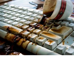 Не знаю, что там на счёт "красивости", но по силе эмоционального восприятия выдающимся рисунком из кофейных пятен является вот этот :)