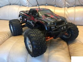 Первые 40 лет в жизни мальчика самые тяжёлые (С)

Тоже люблю р/у машинки, только более шустрые.
1. HPI Savage FLUX 1:8 (4wd)
2. Traxxas Rustler (тюнинг везде и по кругу) 1:10 (2 wd)
3. Traxxas Rally с колесами от Slash 1:16 (4 wd)