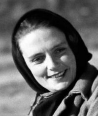 Роль волшебницы исполнила Варвара Сергеевна Мясникова, в 1934 году исполнившая роль Анки-пулеметчицы в фильме "Чапаев".