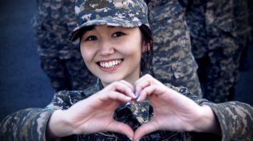 Армейские девушки в Казахстане