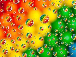 Угу-ага, заморочится с этой композицией - а после с нуля фотошопить конфетки по цвету.