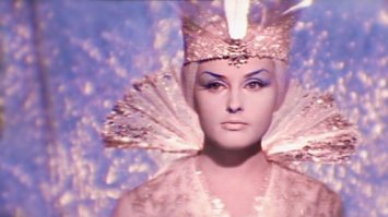 Для меня несколько ближе Снежная королева 1966 года - Наталья Климова.