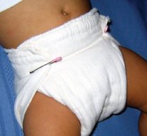 Насчёт булавки- может вот так было? (Самый безобидный вариант)